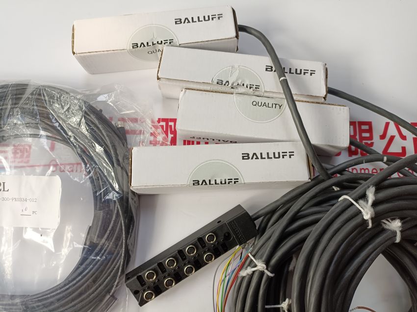 Balluff巴鲁夫 BOS01FH+BOS 18M-X-RS23-S4 漫反射型传感器
