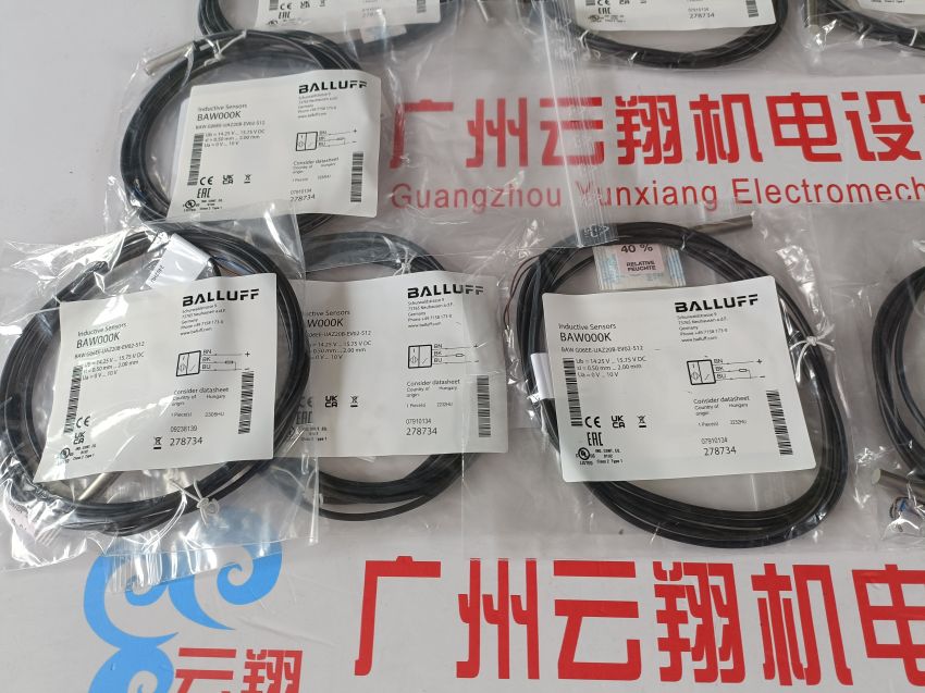 Balluff巴鲁夫 BOS01CF+BOS 18M-PA-RD20-S4 漫反射型传感器