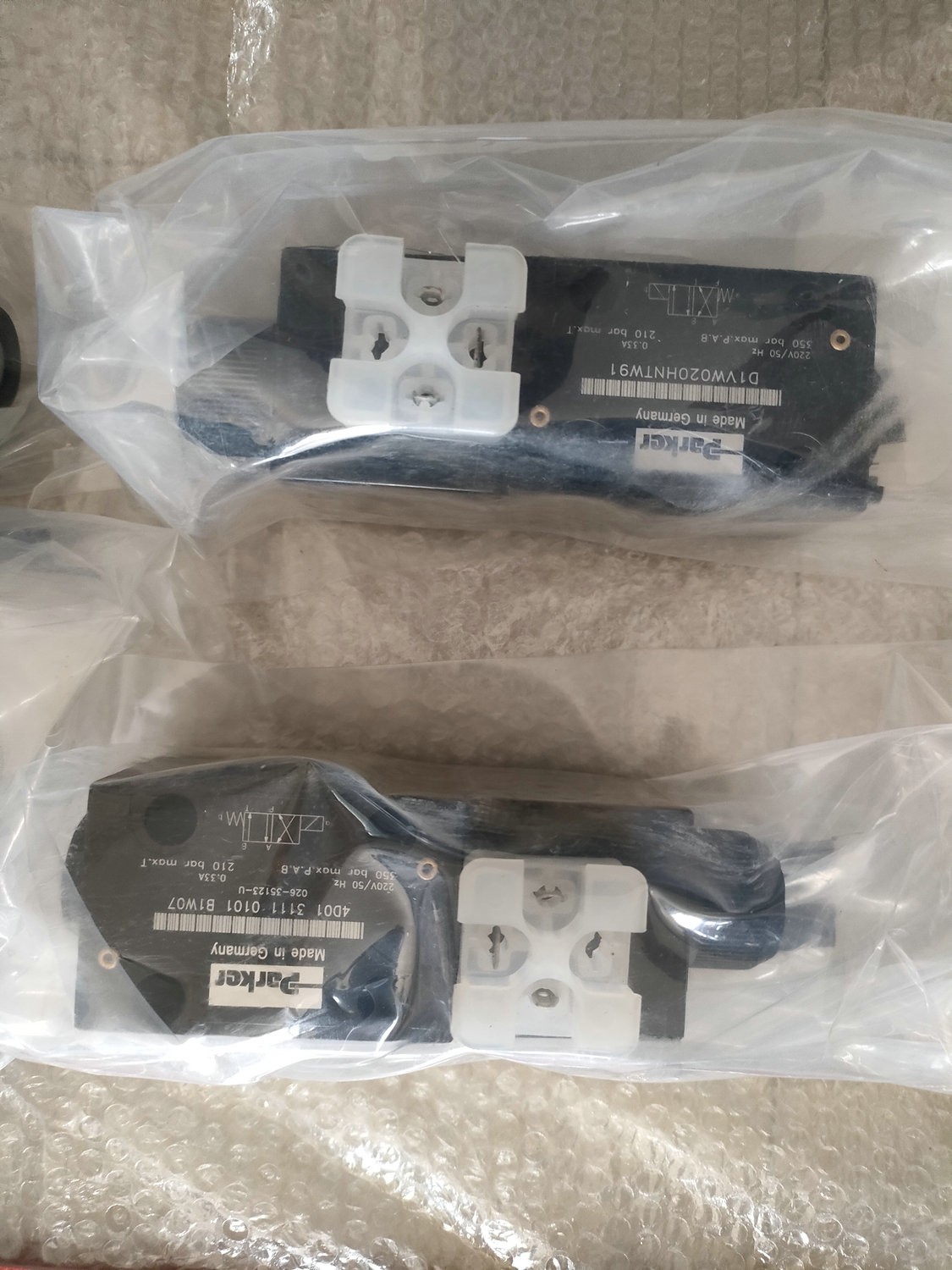 派克PARKER传感器 RK-PV000WCN42 AWEF004D06