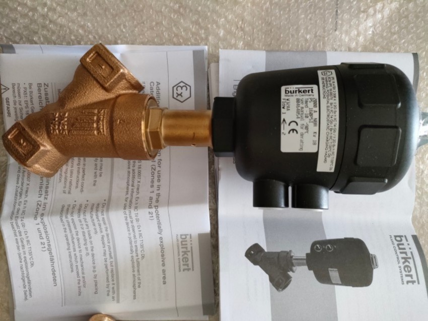 德国burkert6106三通电磁阀00463533宝德气动摆动阀463533 全新