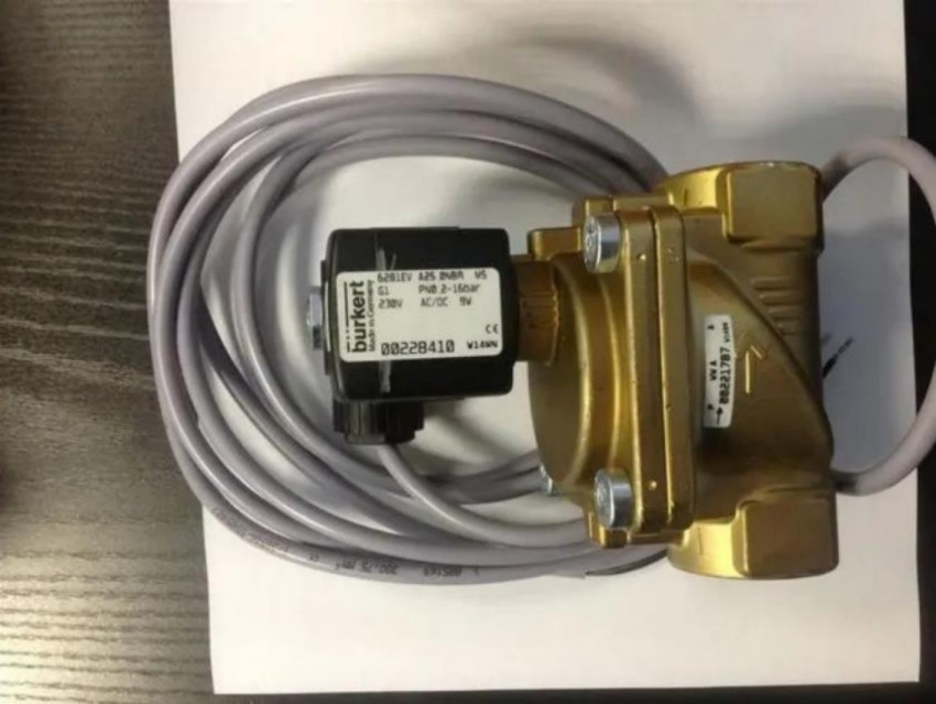 burkert宝德6014系列电磁阀00429134黄铜材质 6014-429134全新