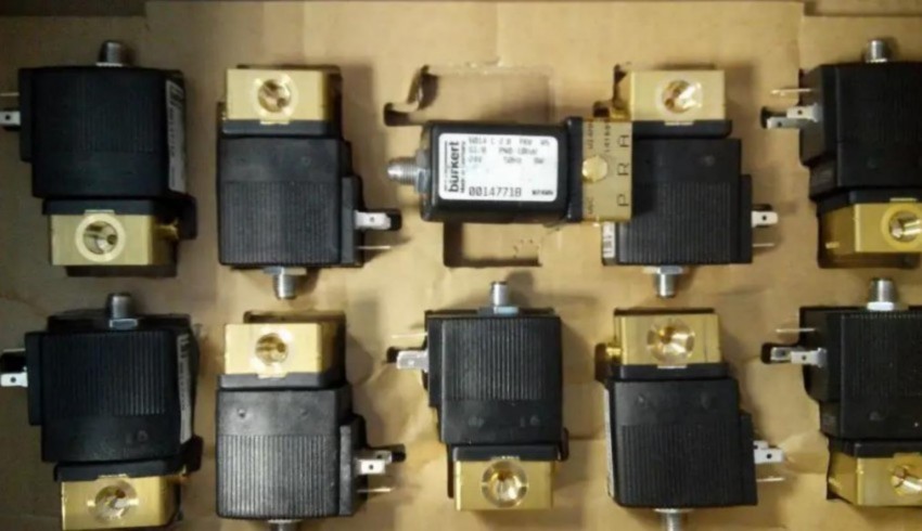 德国burkert宝德电磁阀 C1.5 FKM MS G1/8 PN 0-16bar 24V DC 8W