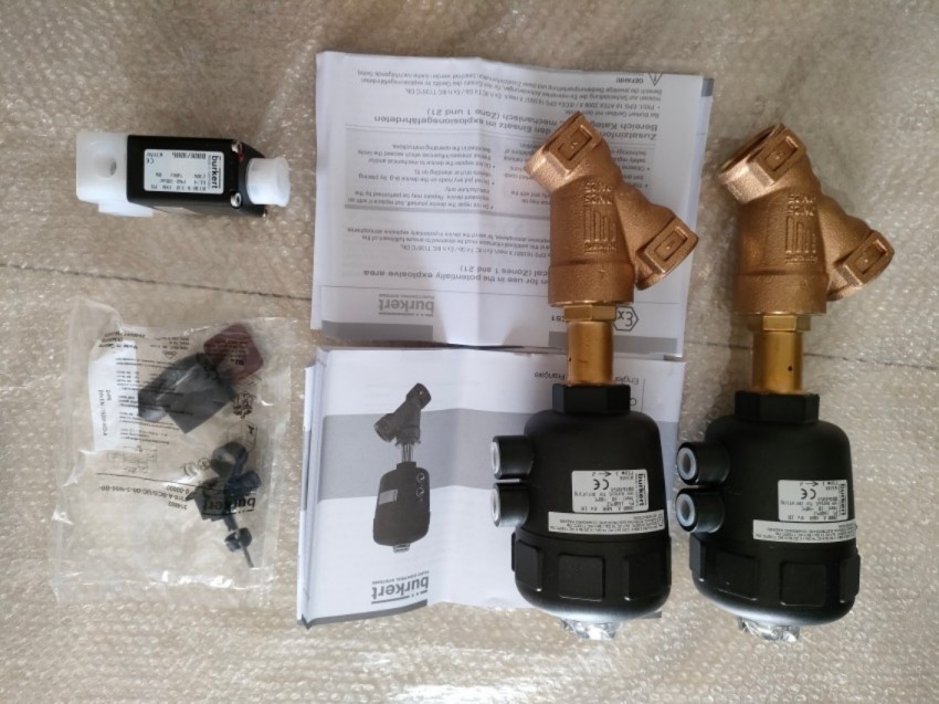 burkert 宝德 蒸汽气动角座阀 2000A-00001137 DN25 不锈钢 有货