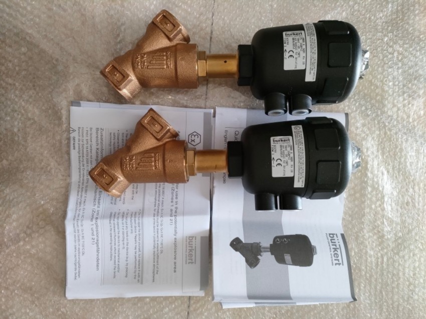 德国burkert 宝德电磁阀5281-00134336黄铜材质DN40 全新134336