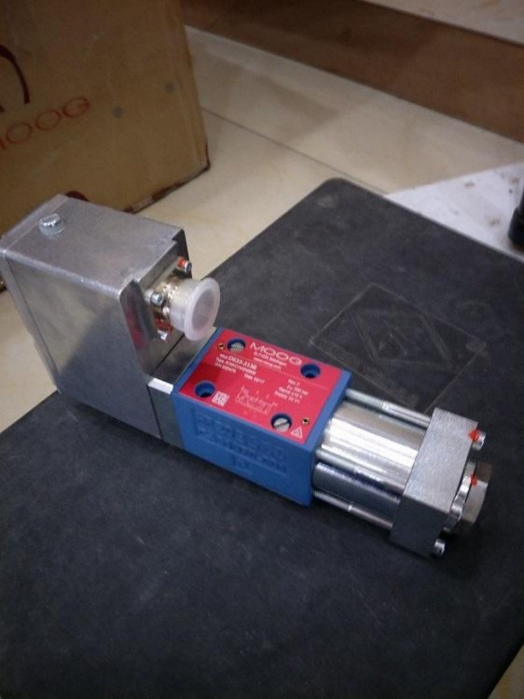 D634-513A D634-514A D634系列MOOG穆格伺服阀