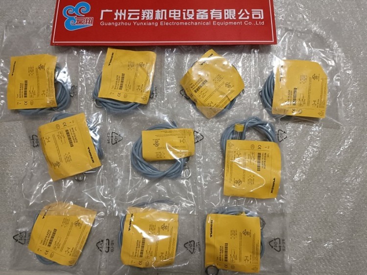 装TURCK图尔克传感器NI15-M30-AD4X
