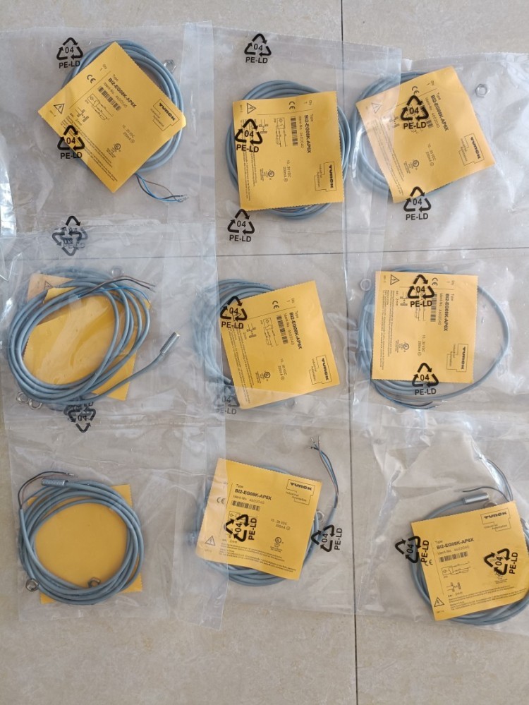 原装TURCK图尔克传感器NI8-M18-AN6X-H1141