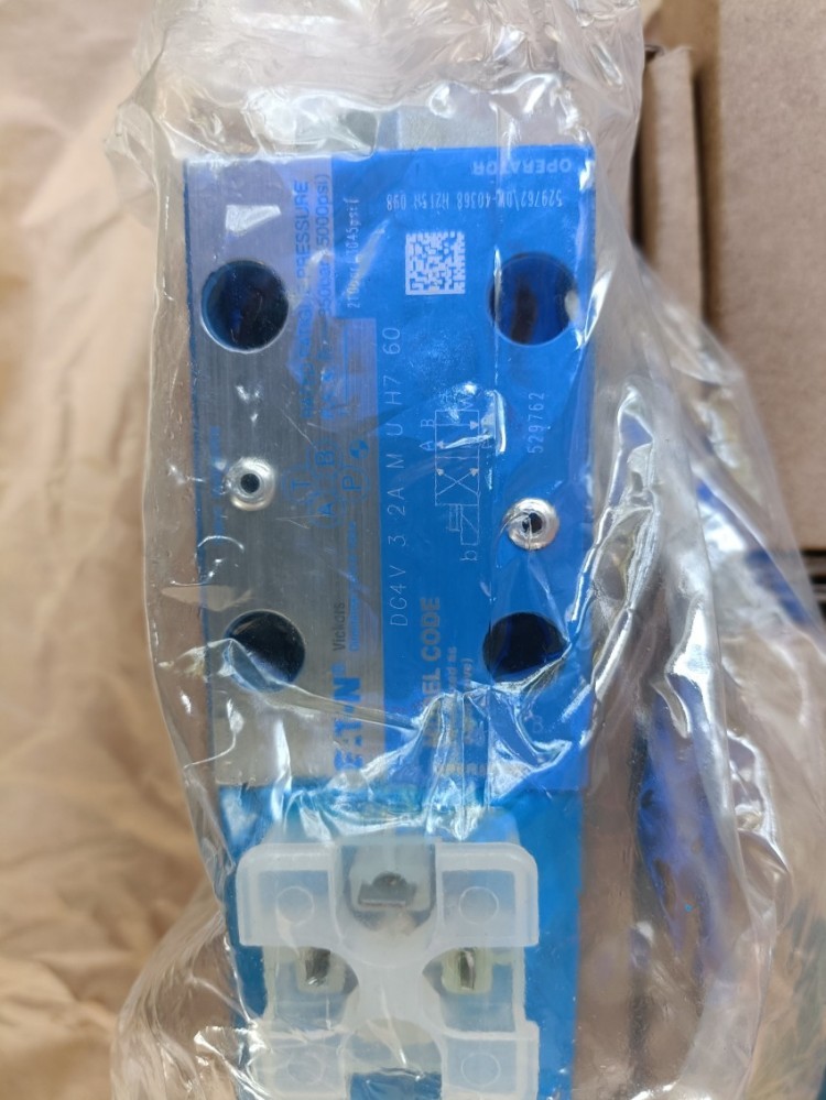 丹佛斯威格士柱塞泵02-152165现货 PVH74QIC-RSF-1S-10-C25-31