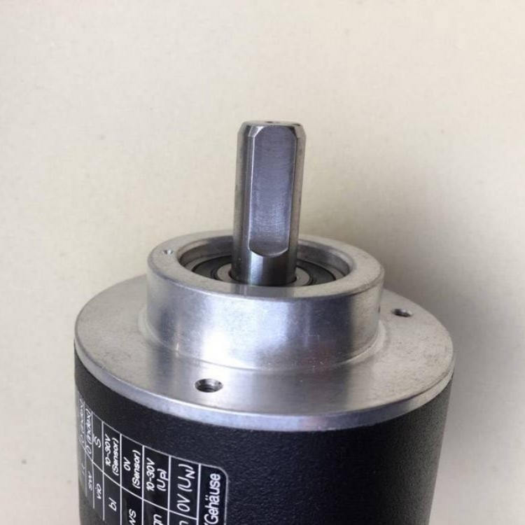 VC006 德国易福门IFM 带插座连接电缆