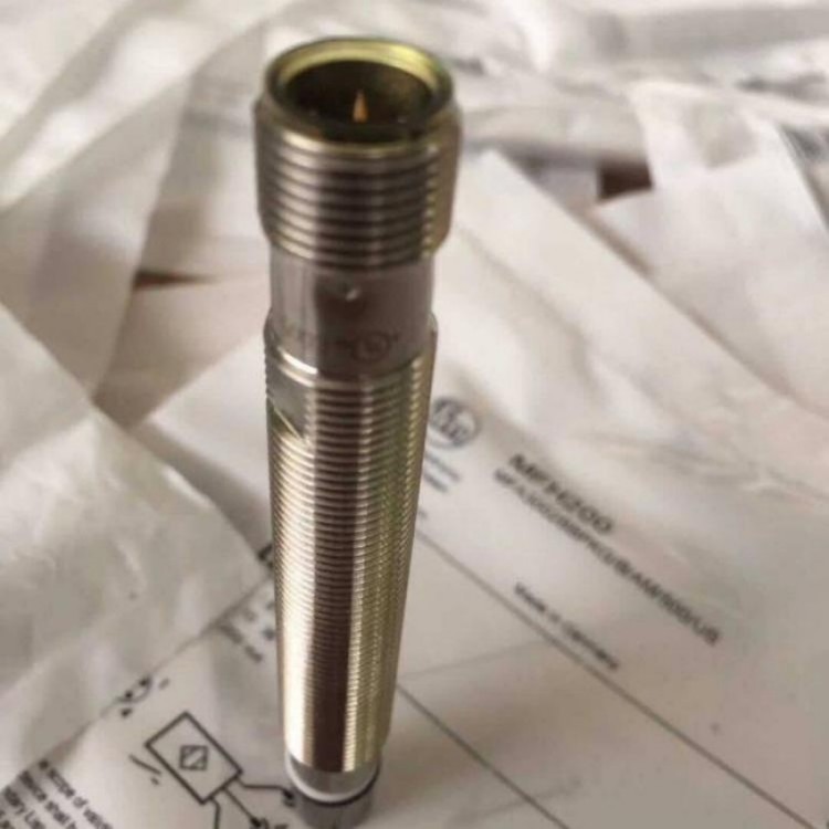 IFS274 全新易福门IFM 电感式接近开关