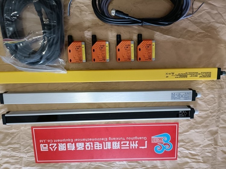 易福门IFM 电感式接近开关 IE5318