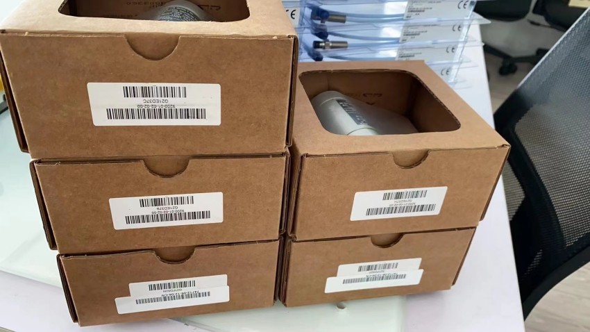 美国本特利传感器330103-00-03-10-02-00全新原装进口bently探头 